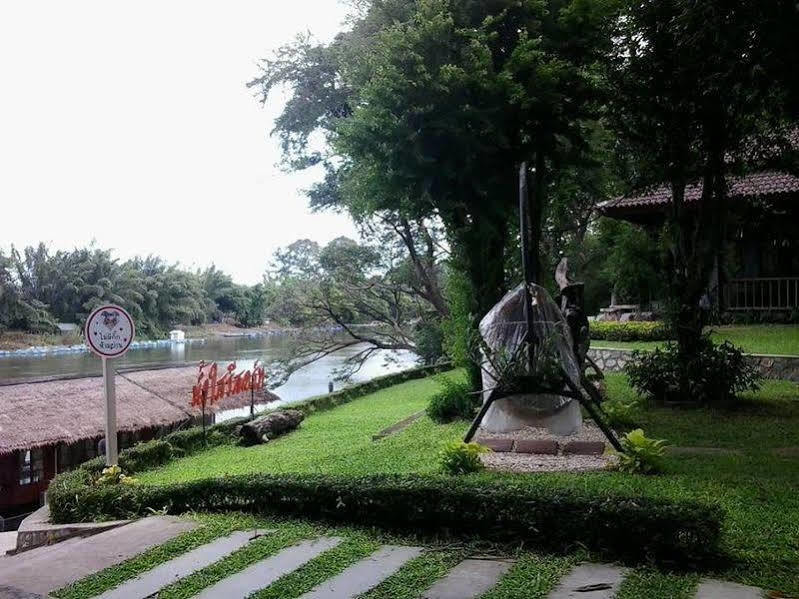Namsai Resort Kanchanaburi Exterior photo